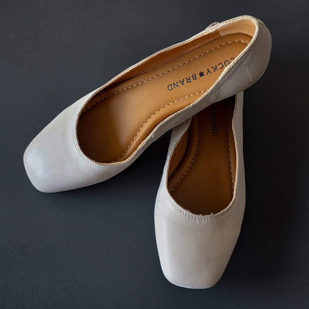 Lucky Brand Almond Color Flats Women's Leather Shoes (6)